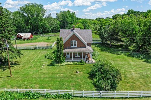 124 Red Oak Rd, Braham, MN, 55006-2601 | Card Image