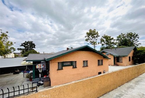 150 E 108th St, Los Angeles, CA, 90061-2502 | Card Image