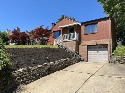 4517 Lebanon Church Rd, West Mifflin, PA, 15122-2722 | Card Image