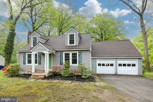 2702 E Kings Hwy, COATESVILLE, PA, 19320-2150 | Card Image