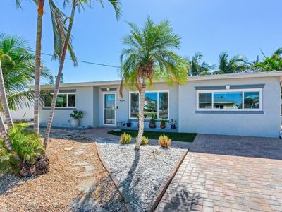 747 Pruitt Drive, House other with 3 bedrooms, 2 bathrooms and null parking in MADEIRA BEACH FL | Image 1