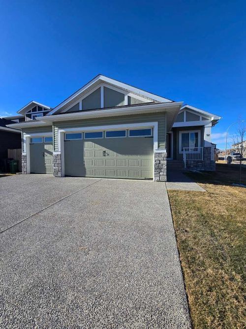 52 Lakes Estates Cir, Strathmore, AB, T1P0B6 | Card Image