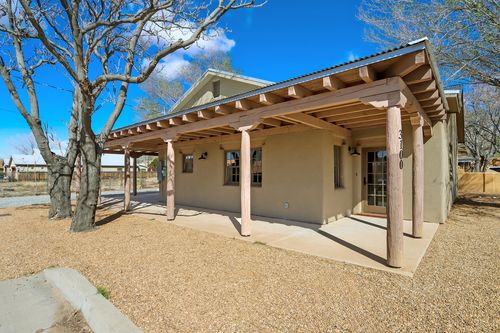 3100 Los Anayas Rd Nw, Albuquerque, NM, 87104-2922 | Card Image