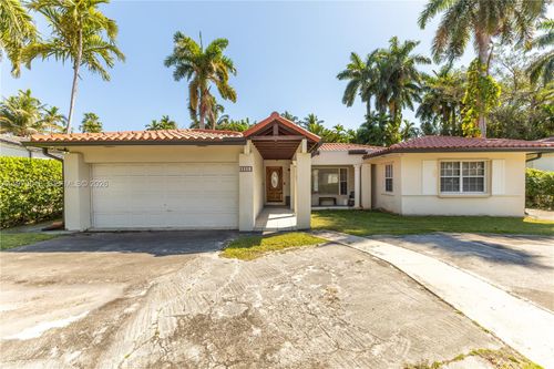 4555 Alton Rd, Miami Beach, FL, 33140-2854 | Card Image