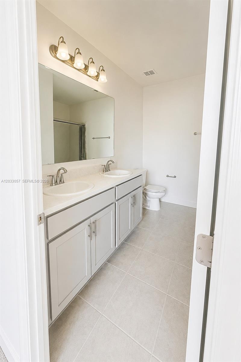 Residential Lease in Palm Bay 5