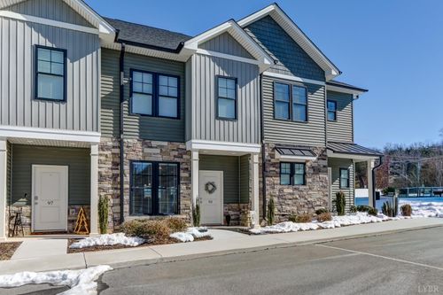 93 English Commons Dr, Lynchburg, VA, 24501-4807 | Card Image