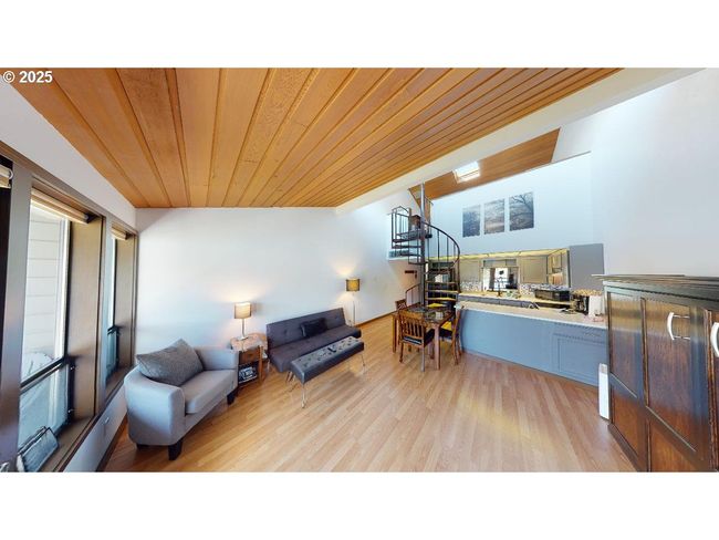 Living Room | Image 15