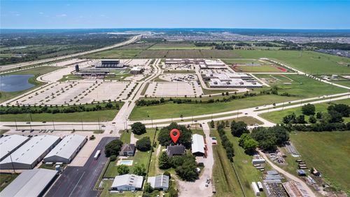 20240 Cypress Rosehill Rd, Tomball, TX, 77377-5942 | Card Image