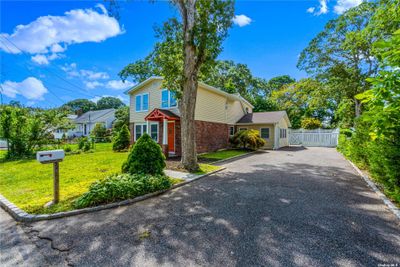 38 Smith Street, House other with 4 bedrooms, 3 bathrooms and null parking in Nesconset NY | Image 1