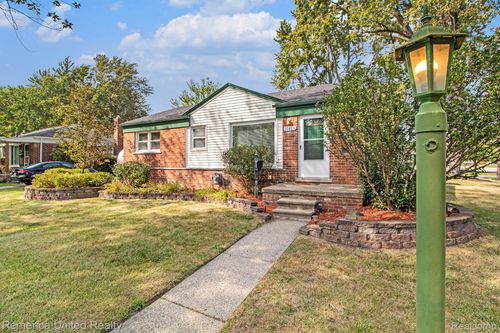 30408 Minton St, Livonia, MI, 48150-2939 | Card Image