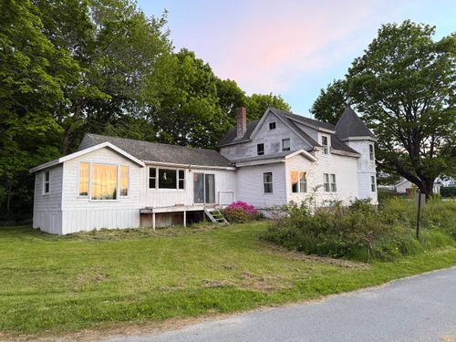 25 Pleasant St, Vinalhaven, ME, 04863-3918 | Card Image