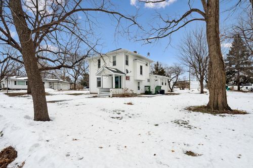 101 Gay St, Delhi, IA, 52223-9766 | Card Image