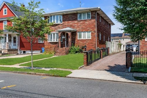 307 Hussa St, Linden, NJ, 07036-3042 | Card Image