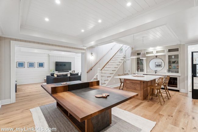 43 Peases Point Way S, House other with 4 bedrooms, 7 bathrooms and null parking in Edgartown MA | Image 37