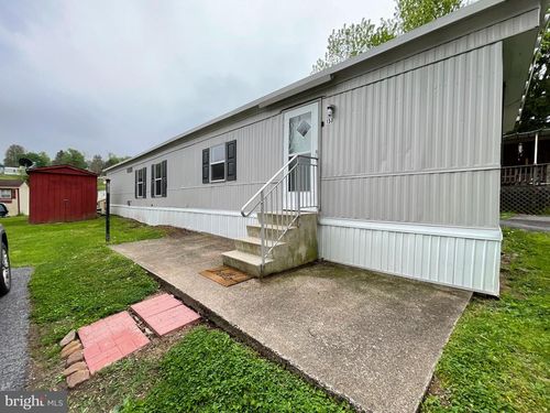 153-501 Windy Hill Rd, SHERMANS DALE, PA, 17090-8666 | Card Image
