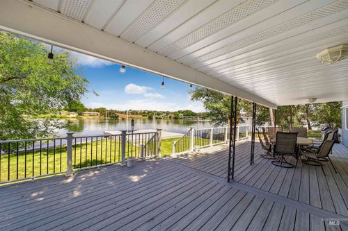 44 Bell Rapids Rd, Hagerman, ID, 83332-6038 | Card Image