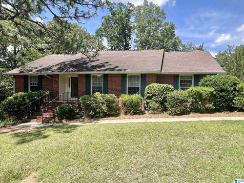 8 Robinwood Ln, Anniston, AL, 36207-6267 | Card Image