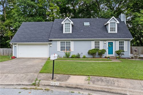 3108 E Navajo Ct, Fayetteville, AR, 72701-2837 | Card Image