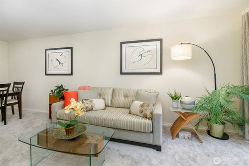 apt-b204-710 N 160th St, Shoreline, WA, 98133-5687 | Card Image