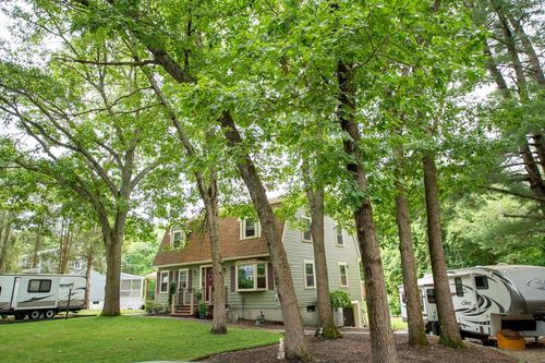 35 Deer Hill Rd, Taunton, MA, 02780-2208 | Card Image