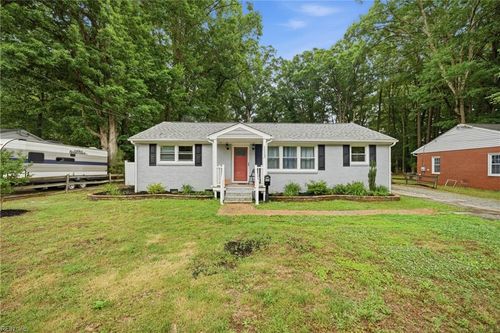 113 Shoe Ln, Newport News, VA, 23606-3753 | Card Image