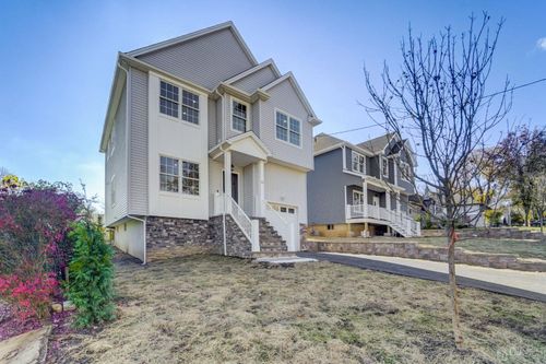 25 Iroquois Ave, Lake Hiawatha, NJ, 07034-2305 | Card Image