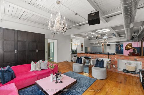 203-326 Carlaw Ave, Toronto, ON, M4M3N8 | Card Image
