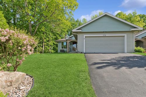 1778 Green Crest Dr, Victoria, MN, 55386-9401 | Card Image