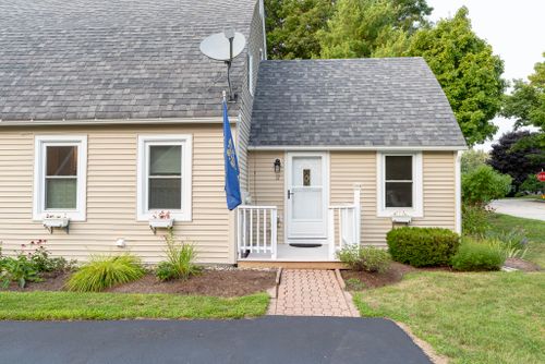 17-17 Westridge Drive, Peterborough, NH, 03458 | Card Image