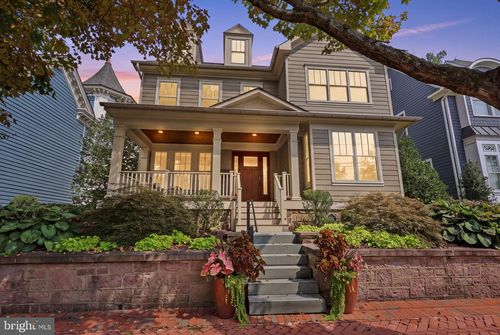 117 N State St, NEWTOWN, PA, 18940-2028 | Card Image