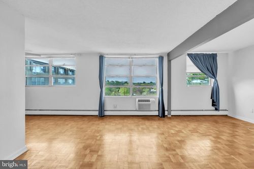 904-1030 E Lancaster Ave, BRYN MAWR, PA, 19010 | Card Image