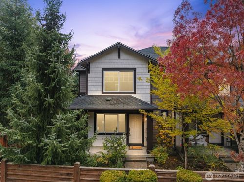 apt-101-10260 157th Pl Ne, Redmond, WA, 98052-0033 | Card Image