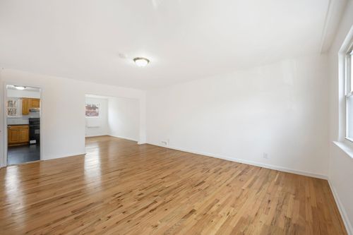 180 W 26th St, Bayonne, NJ, 07002-1719 | Card Image