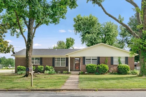2406 Se 15th St, Bentonville, AR, 72712-6938 | Card Image