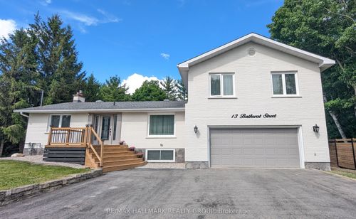 13 Bathurst St, Kanata, ON, K2W1A7 | Card Image