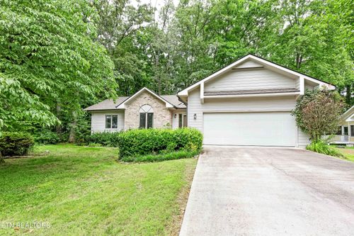 206 Cheeskogili Ln, Loudon, TN, 37774-2525 | Card Image