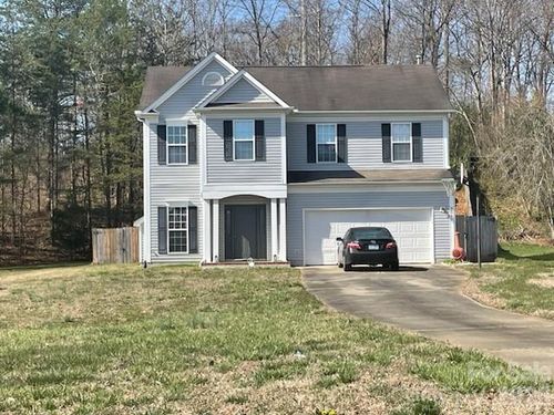 9541 Green Apple Dr, Charlotte, NC, 28215-7567 | Card Image