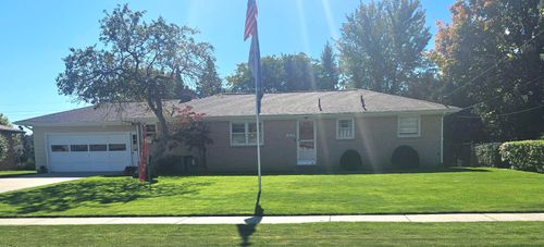 1626 Andrew St Se, Kentwood, MI, 49508-4924 | Card Image