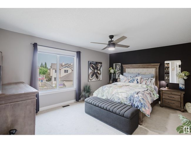 1109 176 St Sw, Home with 3 bedrooms, 3 bathrooms and 4 parking in Edmonton AB | Image 31