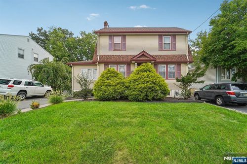 602 Eagle Rock Ave, West Orange, NJ, 07052-2925 | Card Image