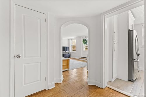 apt-1o-1350 Midland Ave, Yonkers, NY, 10708-6808 | Card Image