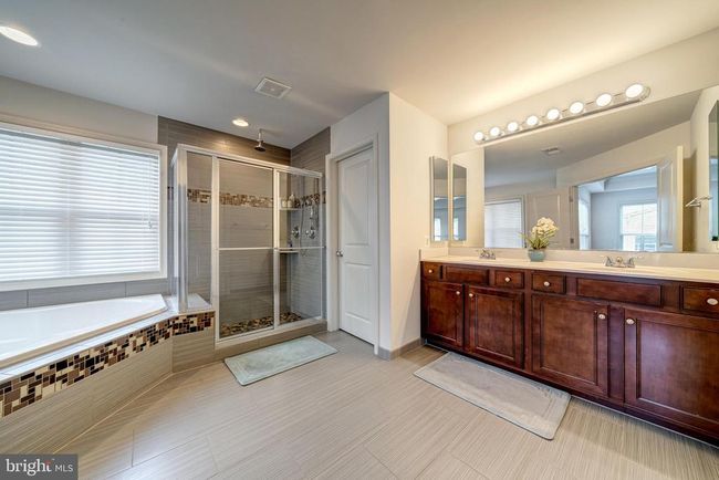 23314 Tradewind Dr, Townhouse with 3 bedrooms, 4 bathrooms and null parking in BRAMBLETON VA | Image 34