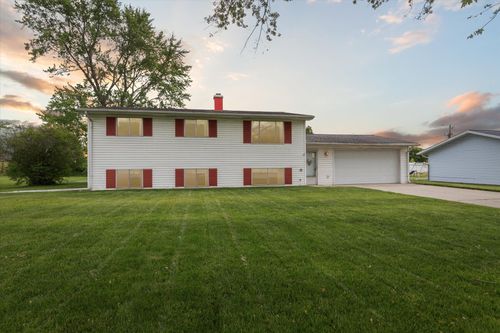 530 Manitou Rd, Saint Joseph, MI, 49085-3620 | Card Image