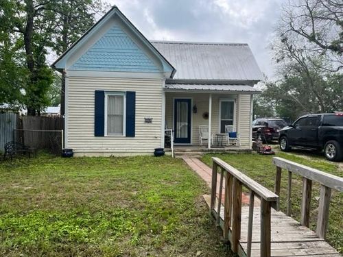 305 S Live Oak Street, Hico, TX, 76457 | Card Image