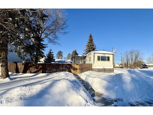 5072 43 St, Drayton Valley, AB, T7A1B8 | Card Image