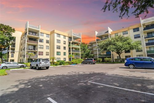apt-308-6190 Woodlands Blvd, Tamarac, FL, 33319-2577 | Card Image