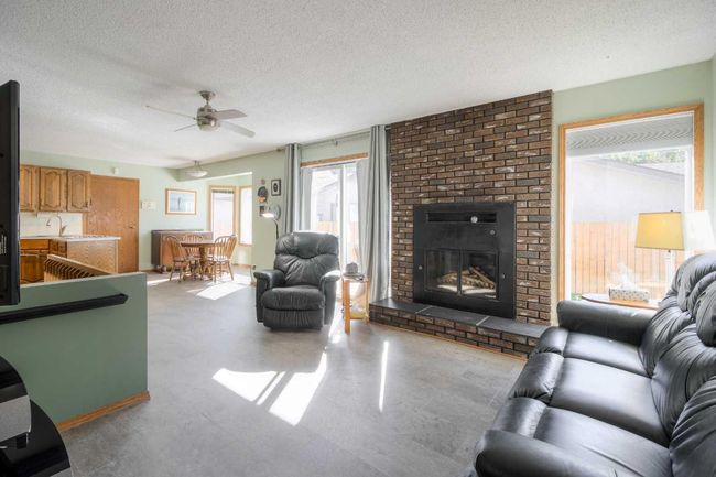 6 Tudor Cres S, House detached with 6 bedrooms, 3 bathrooms and 4 parking in Lethbridge AB | Image 22