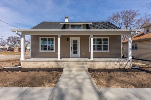 202 E Monroe St, Sullivan, IL, 61951-1542 | Card Image