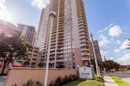unit-303-3505 Sage Rd, Houston, TX, 77056-7028 | Card Image