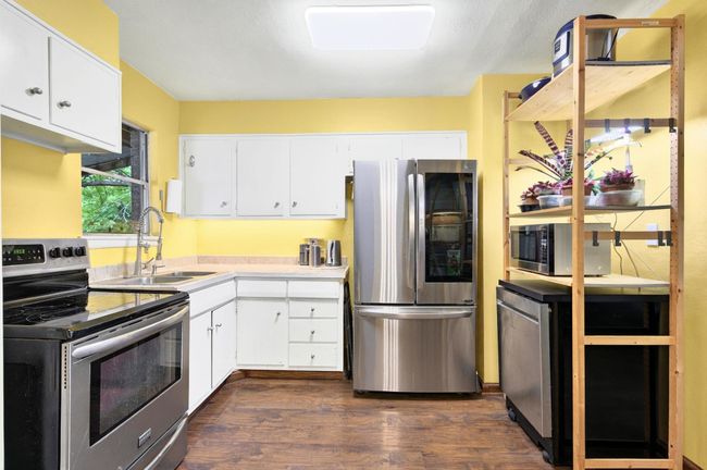 7932 Tumbleweed Trl, House other with 3 bedrooms, 1 bathrooms and null parking in White Settlement TX | Image 6